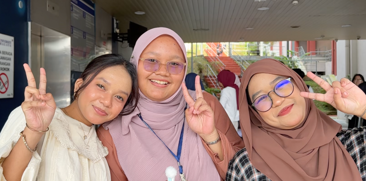 倒挂国旗|视频|倒挂国旗民众怎么看？ “若是无意先劝告教育！”