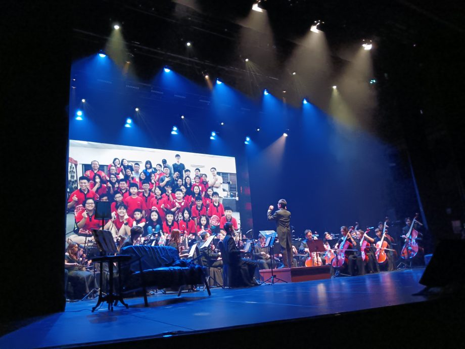 做半版//大都会-吉隆坡南益校友会华乐团《辉煌55》