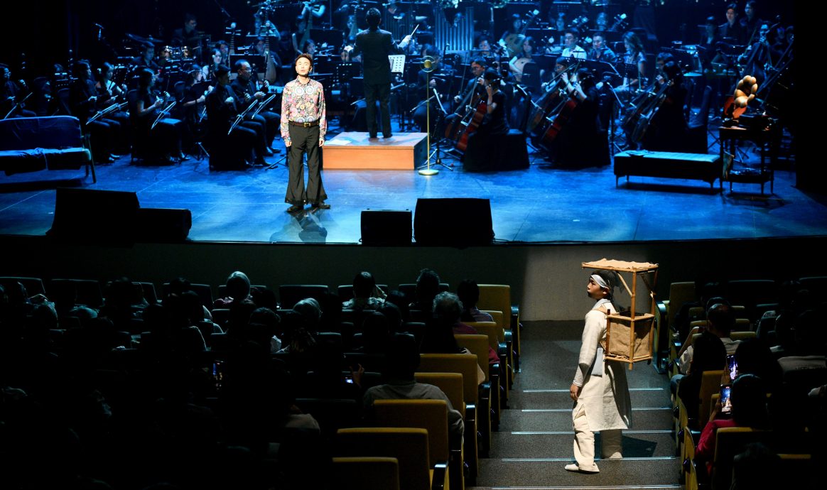 做半版//大都会-吉隆坡南益校友会华乐团《辉煌55》