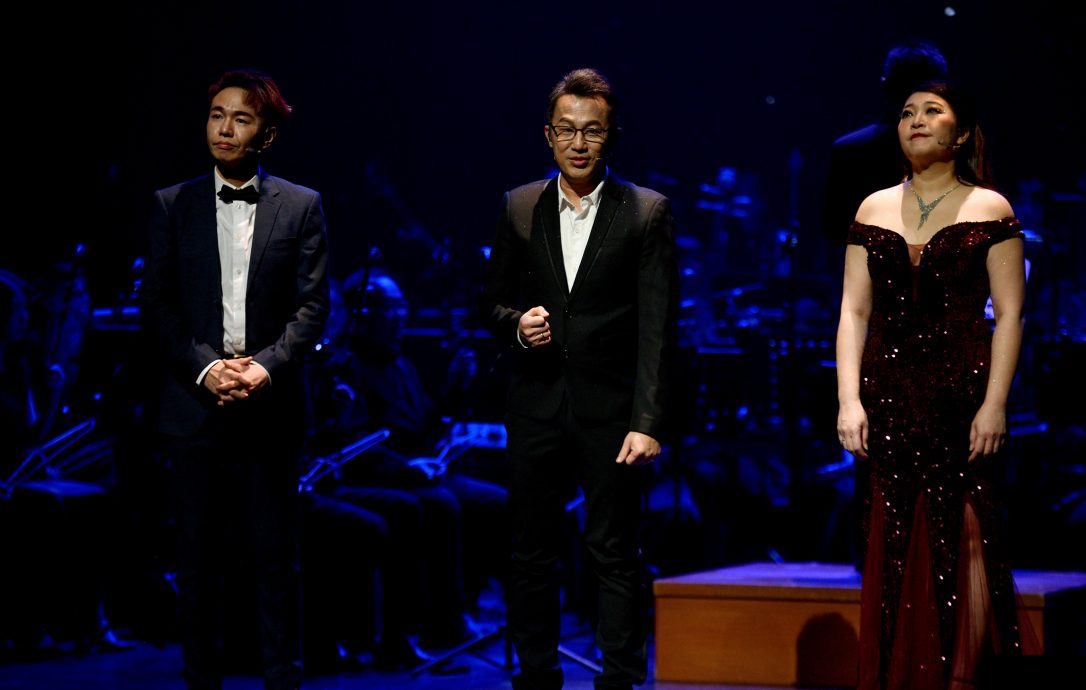 做半版//大都会-吉隆坡南益校友会华乐团《辉煌55》