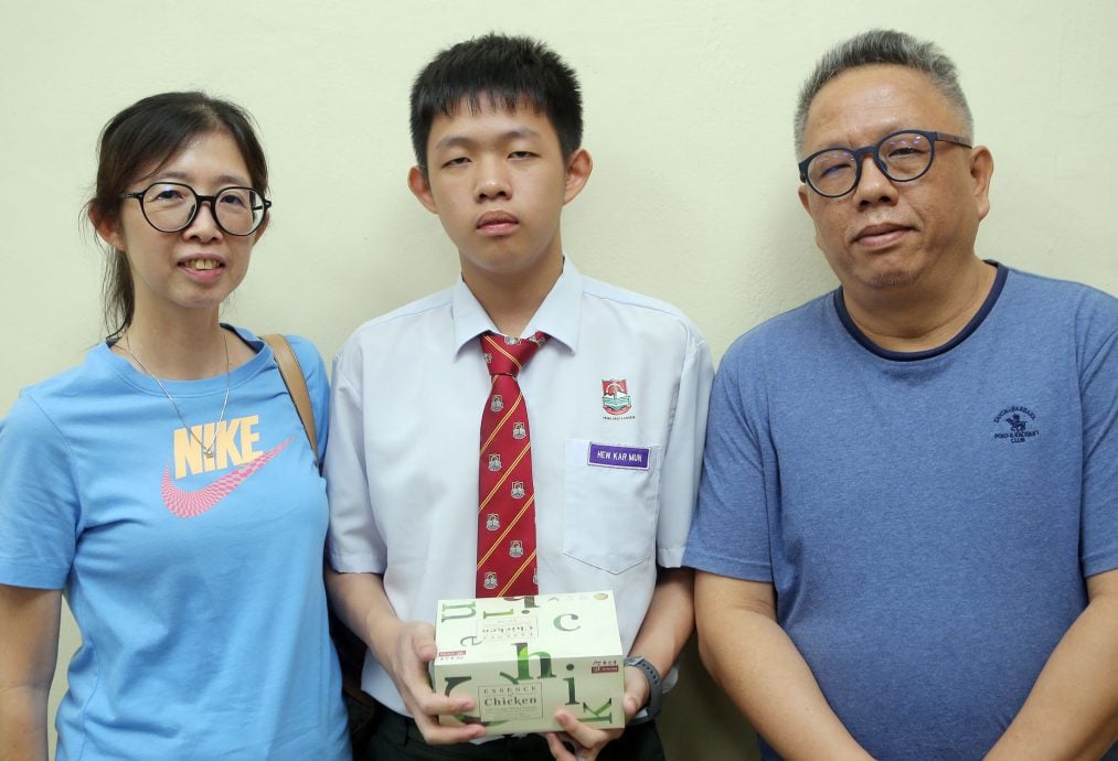 入围中学生时事问答比赛决赛100强 霹13中学生竞脱颖而出