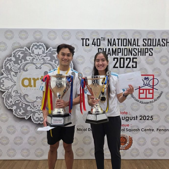 全国壁球锦标赛|一路黑到底首度封王  李勇亿目标冲击世界前100