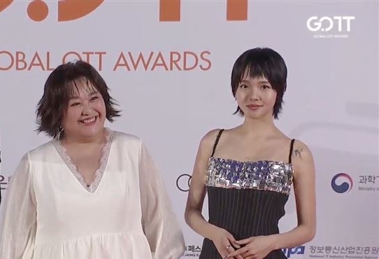 全球OTT大奖︱《难哄》白敬亭夺人气奖 坂口健太郎与朴恩斌封视帝后