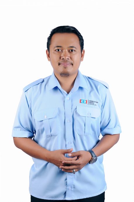 全（已签发）：登公青团抨阿克马处理国旗事件态度“双标”