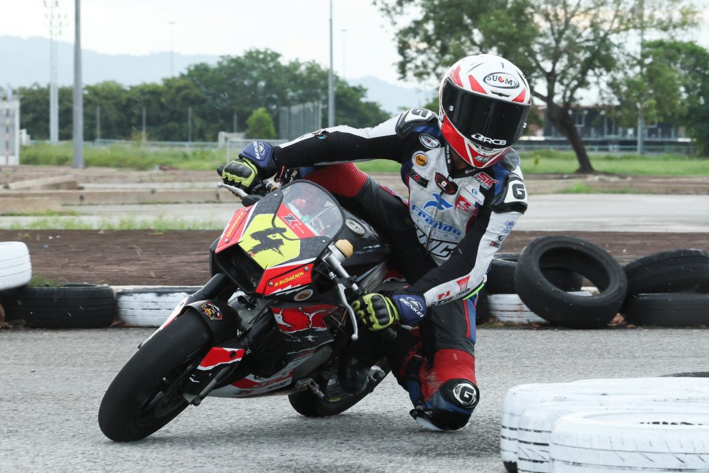 全：少年车手卡比尔伊凡 西班牙赛若夺冠将是最好的国庆礼物