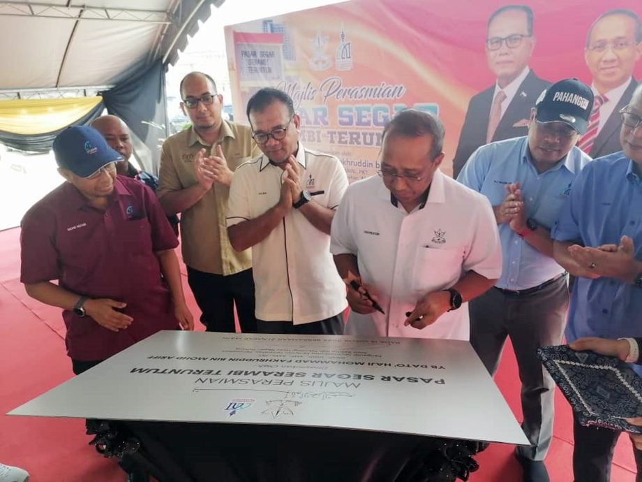 关丹德伦敦手工艺坊生鲜市场正式开幕。