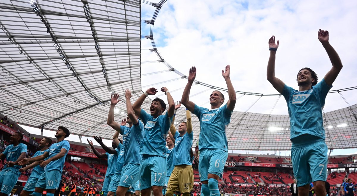 利华古申遭霍芬海姆逆转  滕哈格德甲首秀被泼冷水