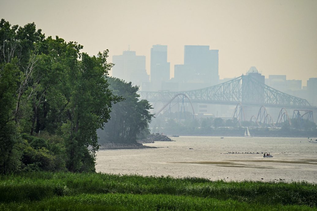 加拿大742场野火肆虐!浓烟蔓延美8州 波士顿机场停飞