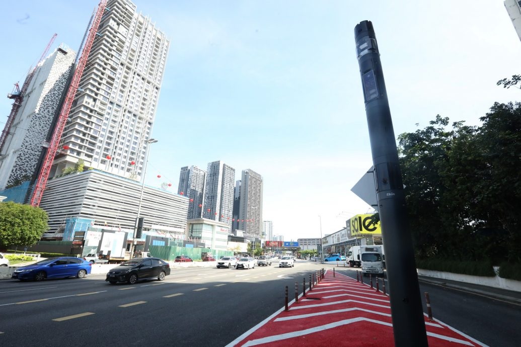 包括摄像头、后台系统和传票打印 陆兆福:AWAS每年维护费逾1500万