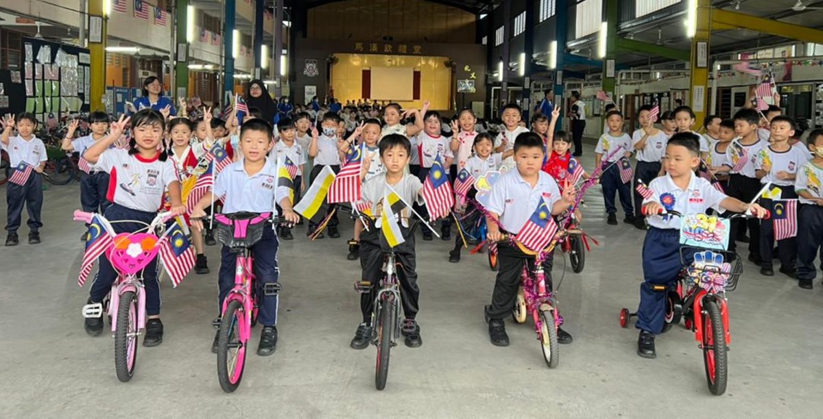 十八丁培英华小国庆活动 师生董家协发扬爱国精神