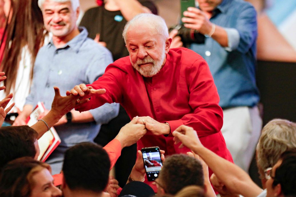 卢拉:巴西会寻找美元替代货币 无须屈从于美元