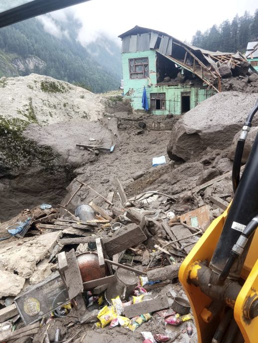 印控克什米尔闪电水灾 至少33死200人失踪