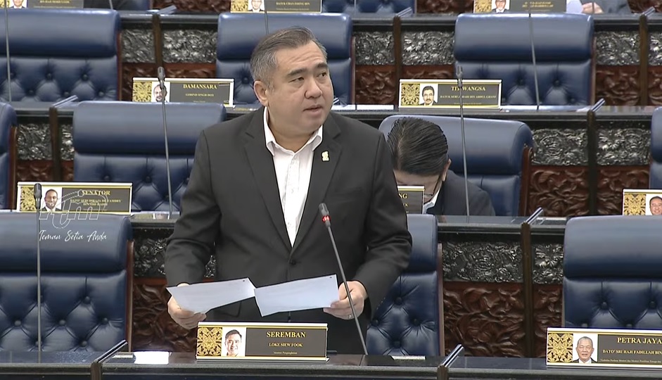 即时国会∕陆兆福:建数据库查司机不良记录 长途巴士逾300公里须配两司机