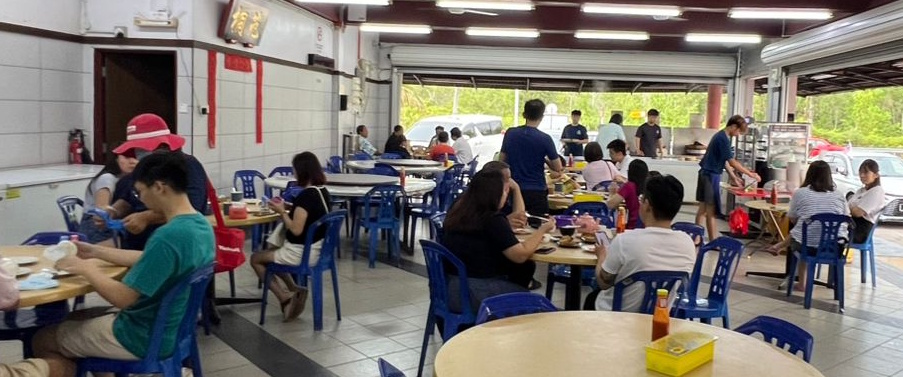 **即时国内**国︰昔加末地震〡震后无心再睡 居民结伴吃早餐“收惊”