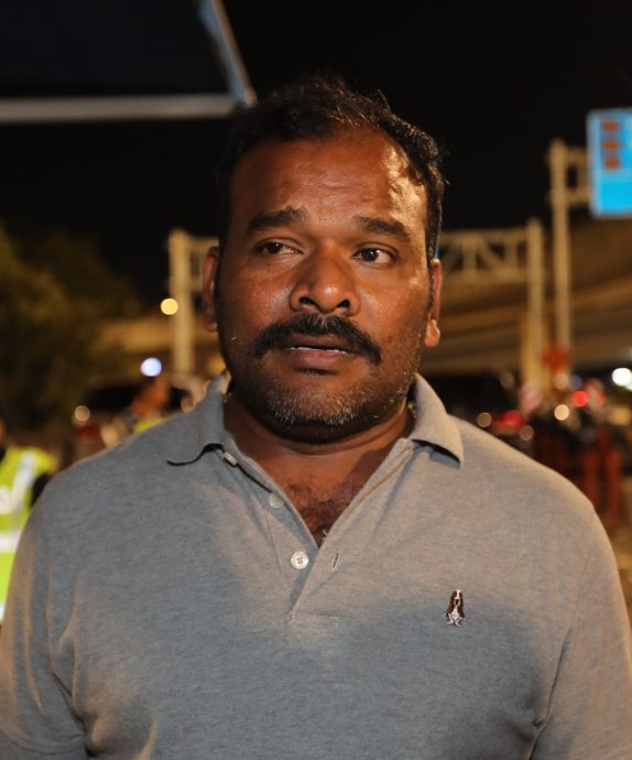 **即时国内**：全国：VEP正式上路 | 临检现场设服务窗口  助车主解“疑难杂症”