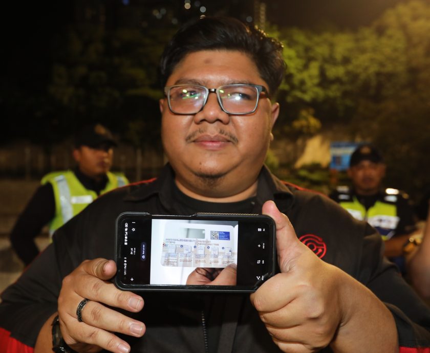 **即时国内**：全国：VEP正式上路 | 临检现场设服务窗口  助车主解“疑难杂症”