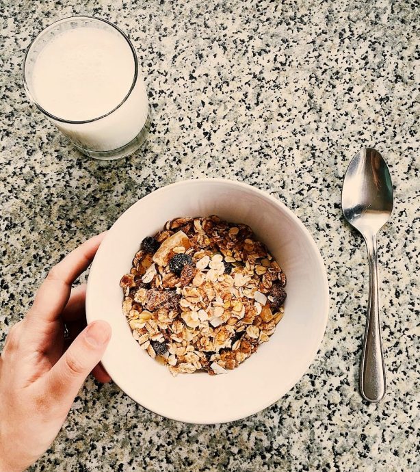 只供网（已签发）牛奶加燕麦，不影响钙吸收