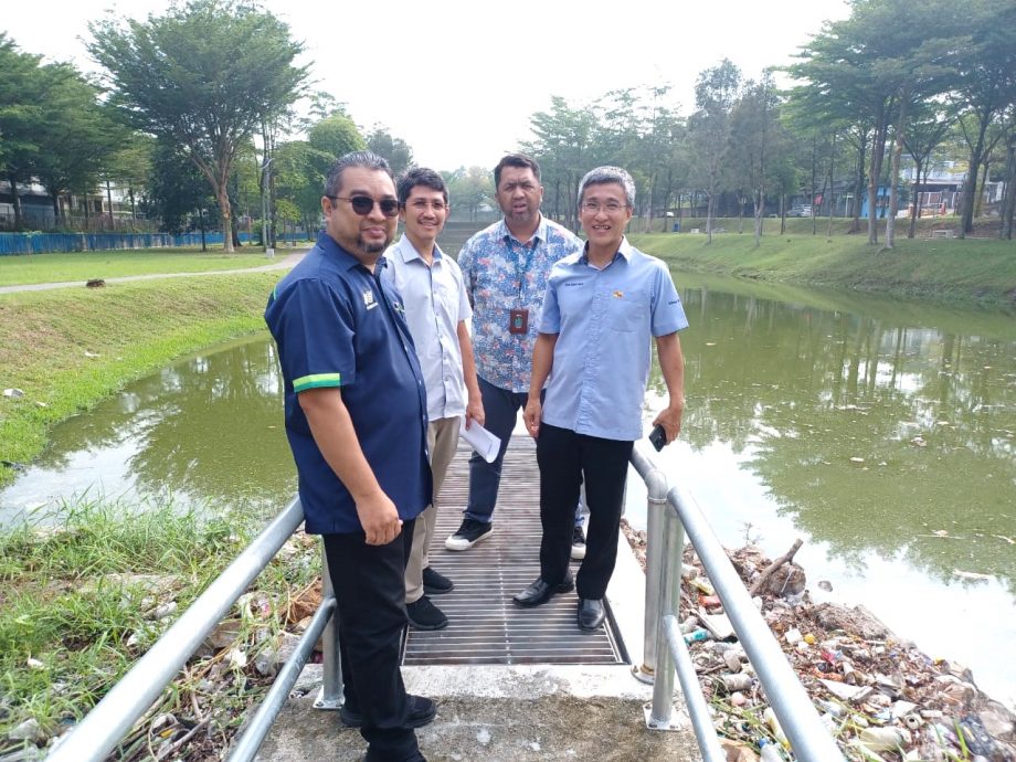 可做早报版头－大都会/加影TTDI Grove蓄洪池飘臭/6图