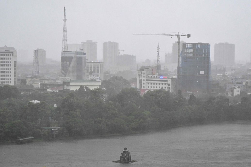 台风“剑鱼”袭击越南致1死8伤、数千人撤离