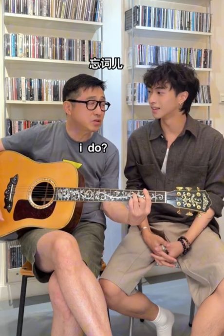 同框庾澄庆唱新歌 小哈利：好听到我想叫爸爸