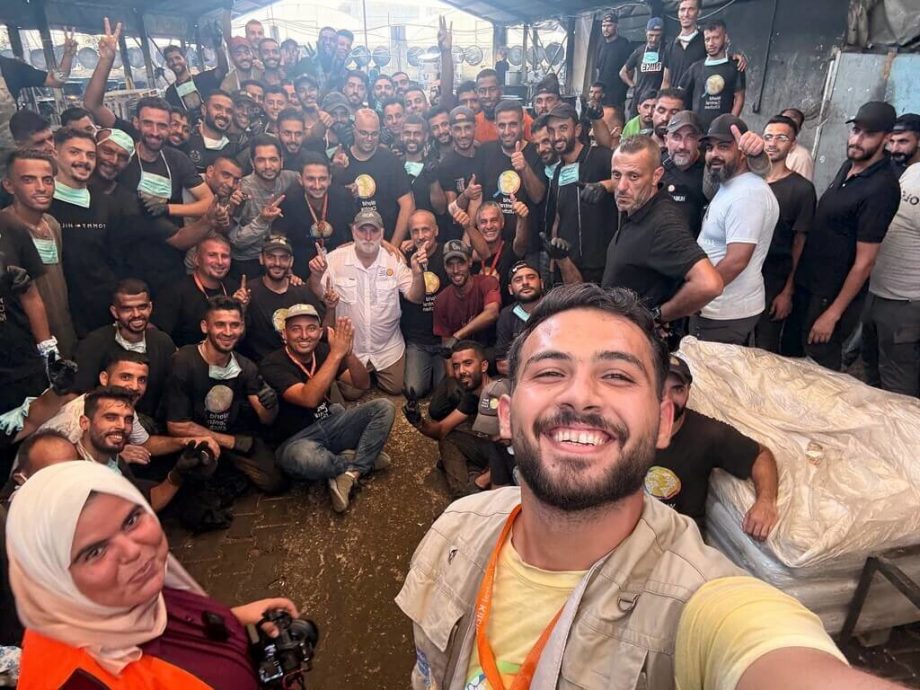 名厨安德瑞斯赴加沙　率世界中央厨房日援百万份餐