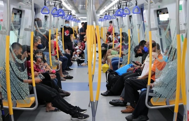 呈捷运延误证明仍被记迟到 “人资部叫我早点出门”