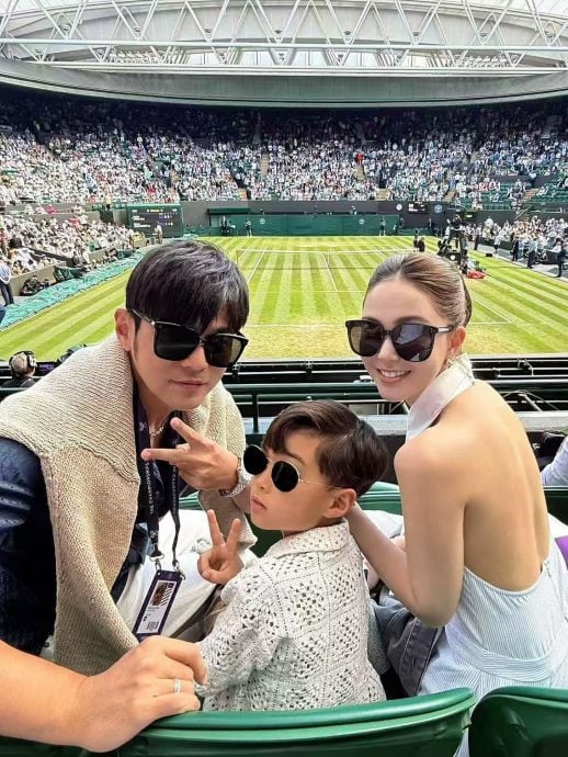 周董幺女抽高速度全家第一 3岁已是电竞高手？