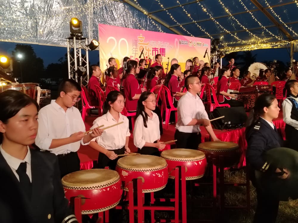 和丰金美丽花园音乐市集 本地青年展活力才华