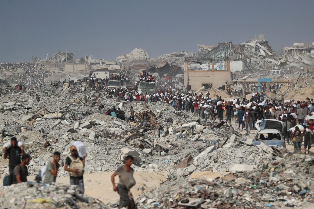 哈马斯公布人质影片 以色列音乐家骨瘦如柴