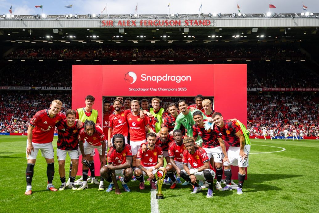 国际足球友谊赛|为德赫亚补办告别仪式 曼联经点球战摘紫百合