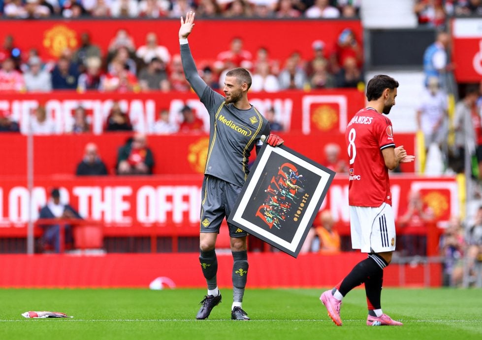 国际足球友谊赛|为德赫亚补办告别仪式 曼联经点球战摘紫百合