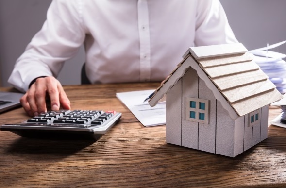 坠房产骗局背负7套房贷款 网民诉苦反被骂自食其果