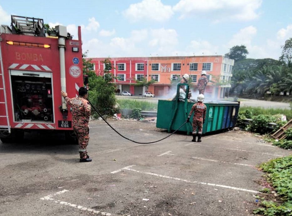 垃圾槽无故起火?闭路电视揭真相