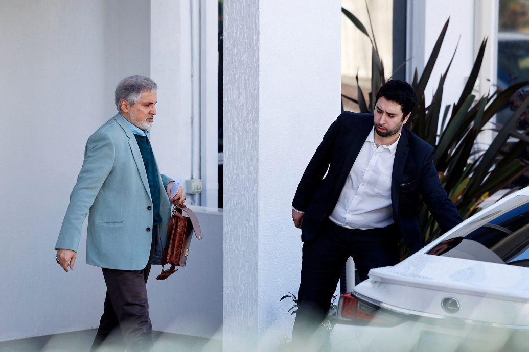 墨尔本男子被控纵火焚烧犹太教堂 疑似与伊朗有关联