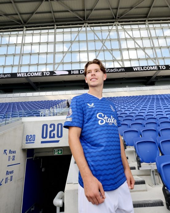 大巴黎为多纳鲁马定价  曼市抛售埃德森换门将