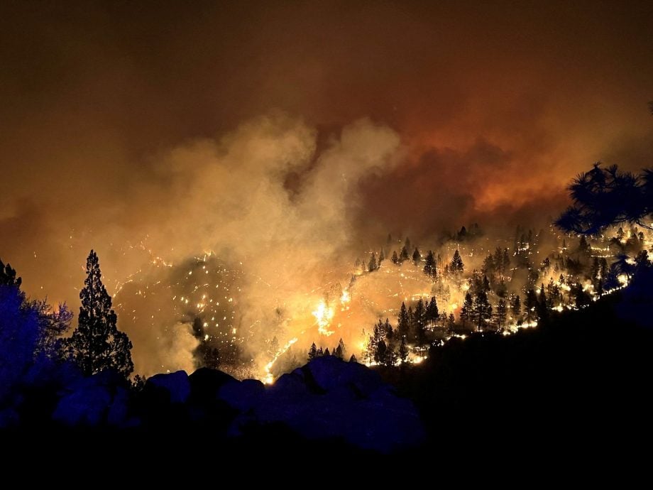 大火肆虐俄勒冈州!10栋建筑遭烧毁 数千居民疏散中