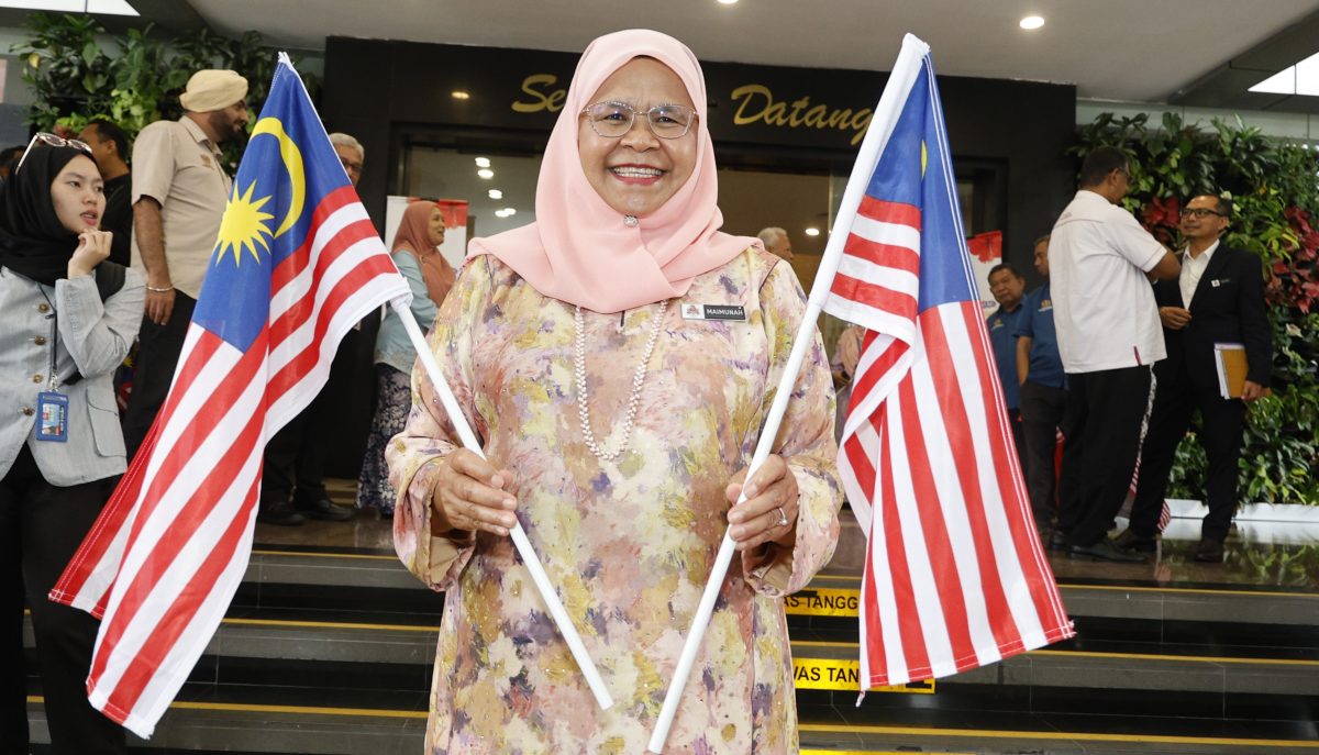 大都会/ ME02头/吉隆坡市长获不获续任机会