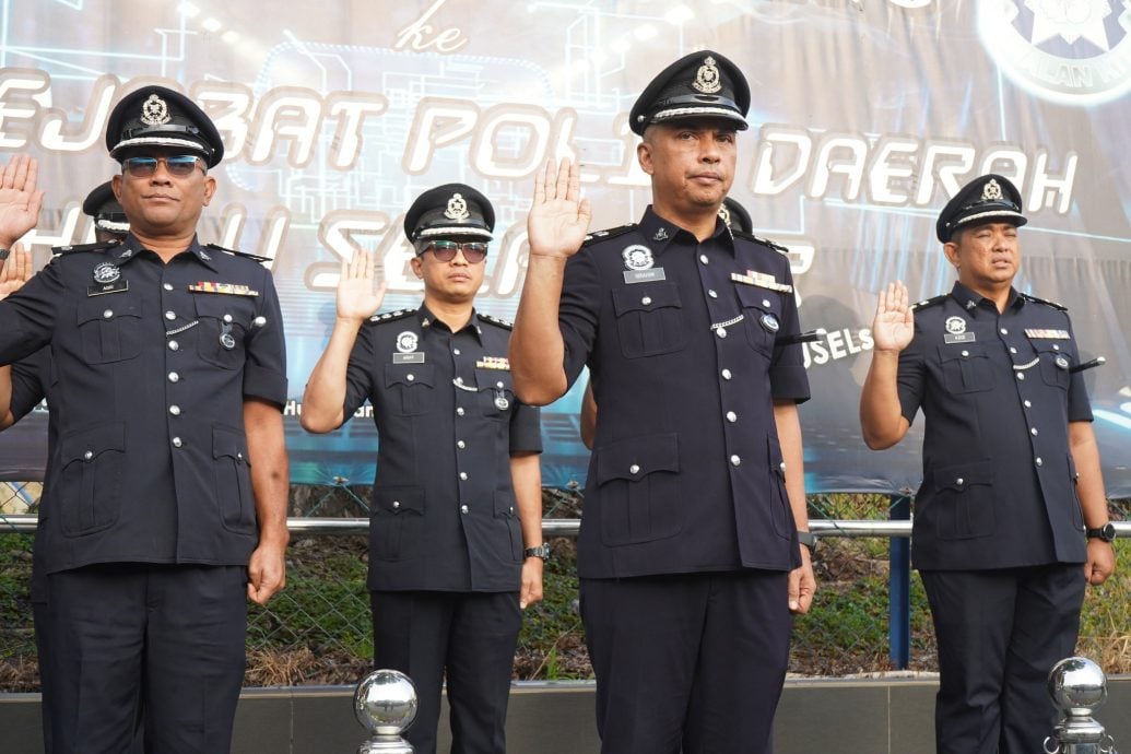 大都会3：警方表扬16人 祝桂莲成唯一华裔代表/4图
