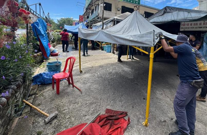 大都会/DBKL取缔“劳板”非法饮食摊位