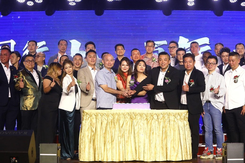 大都会/吉隆坡暨雪兰莪华人企业商会举办十周年庆暨筹募会所基金晚宴 筹集50万令吉经费 启动购买永久会所计划