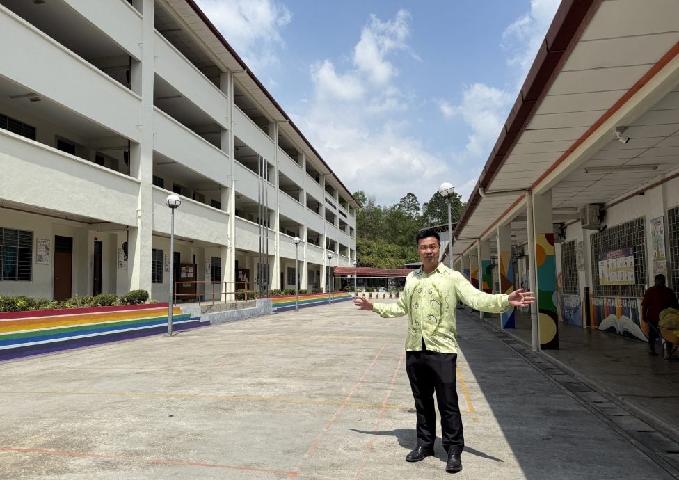 大都会封面主文:爱美乐华小校地基设不足 爱华教义演筹200万/7图