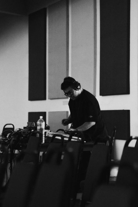 大都会/特职世界系列/813见报/音响工程师王渊舜“不走寻常路”