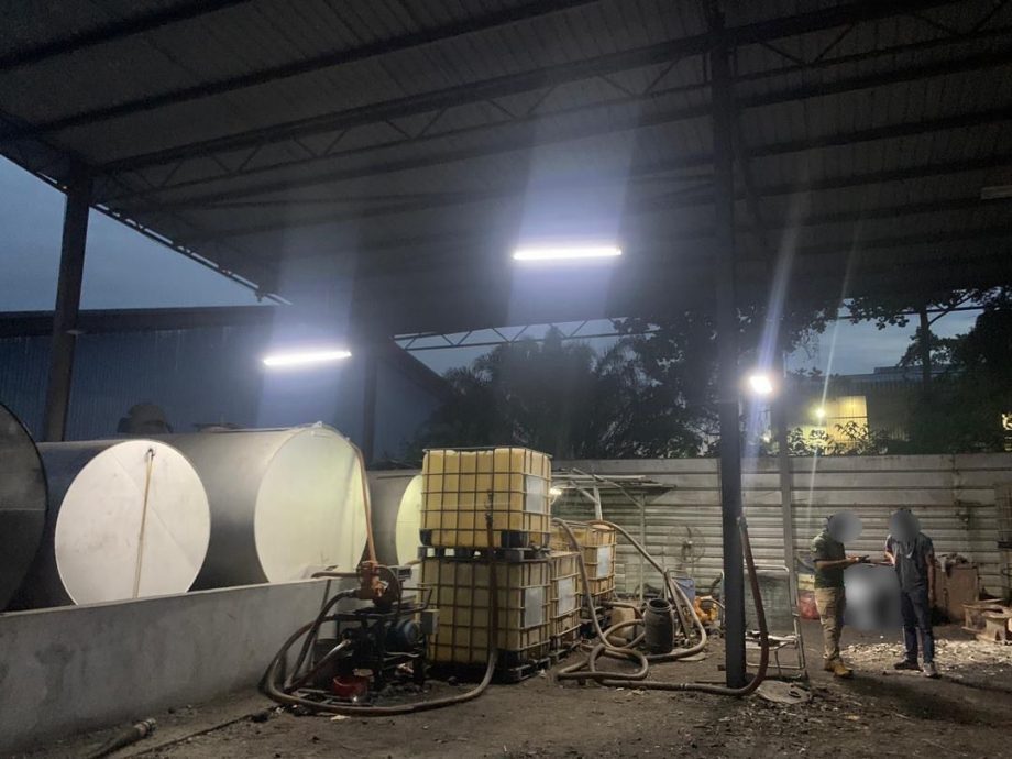 大都会/雪内贸局与警方侦破走私柴油案