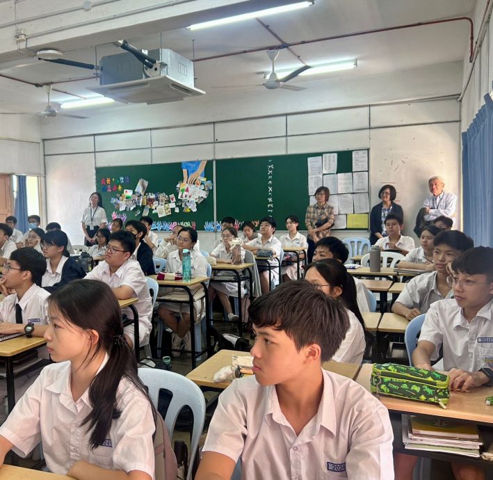 大都会/(主文)董总展开“优质学校提升计划”,调研学校是兴华中学