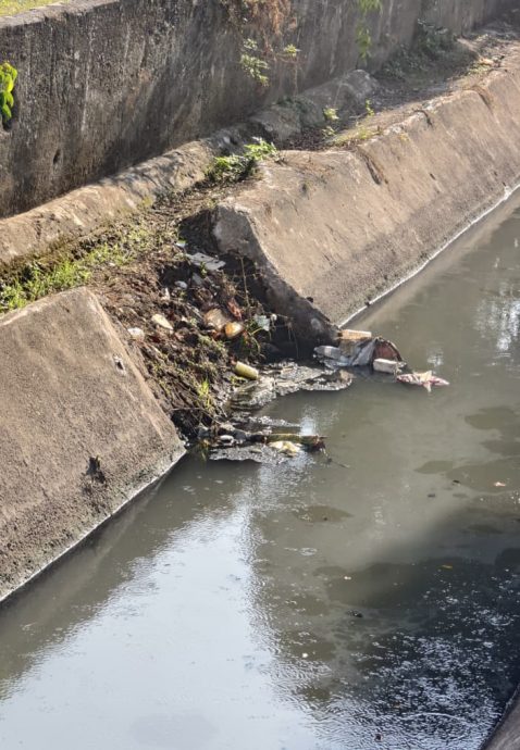 大都会(版2头)/承包商敷衍工作遭炮轰,梁德志要求市政厅加强监督