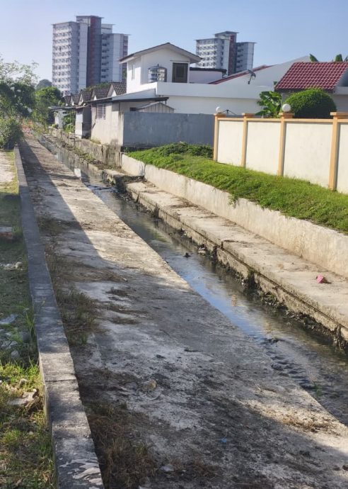 大都会(版2头)/承包商敷衍工作遭炮轰,梁德志要求市政厅加强监督