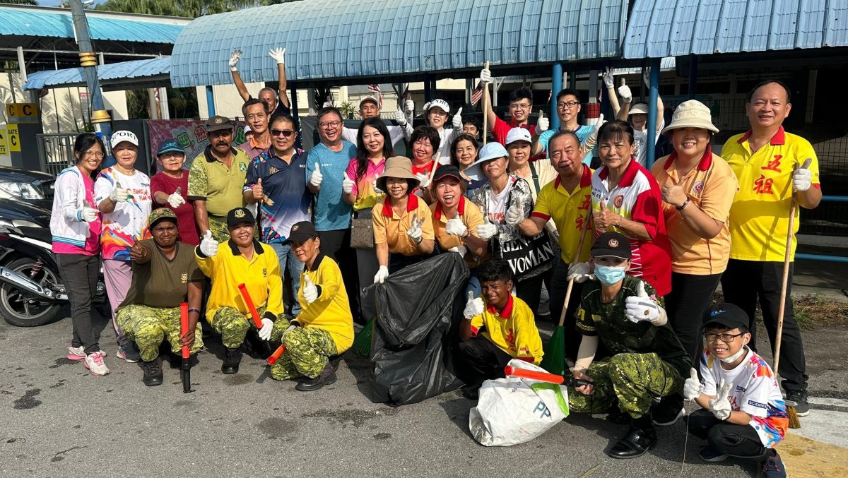 大都会：仁嘉隆“爱我仁村 ”大扫除，逾百名村民响应
