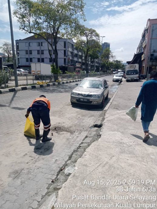 大都会:士拉央巴刹沟渠长期堵塞 余保凭促吉隆坡市政局解决/3图