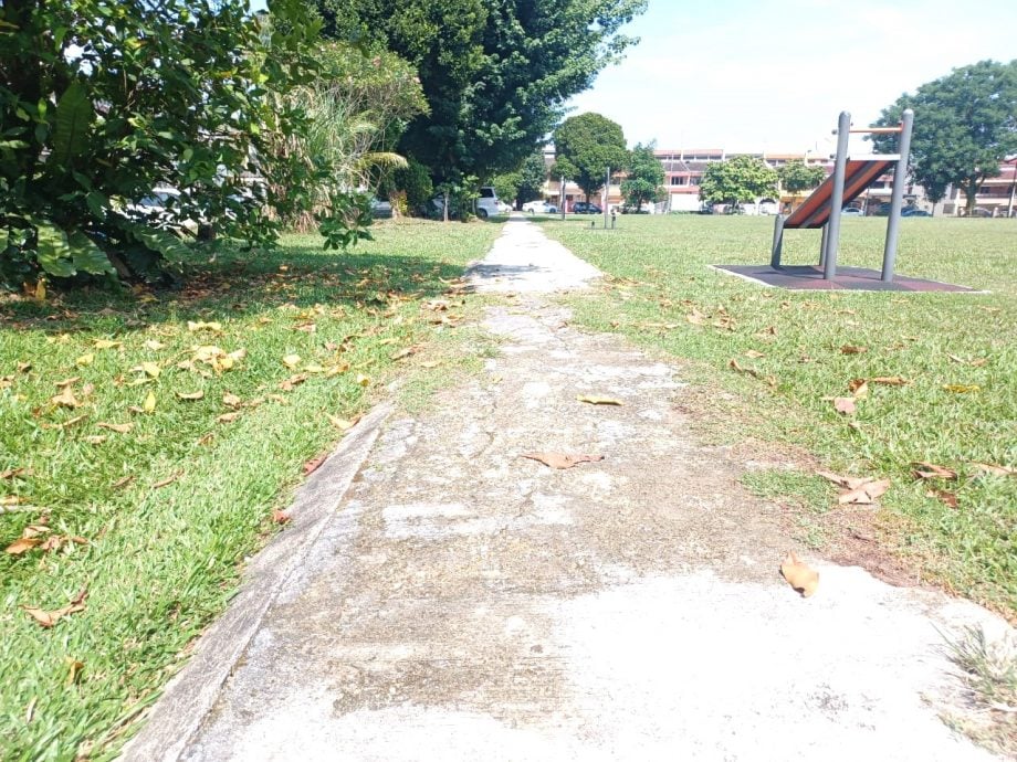 大都会/me03头/安邦六福园草场的设备欠理想