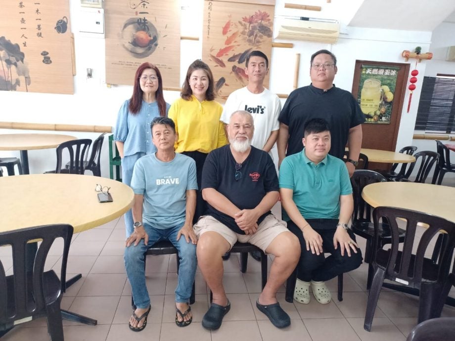 (大都会)ME04头//（主文）安新华小校友会12月7日办筹款晚宴